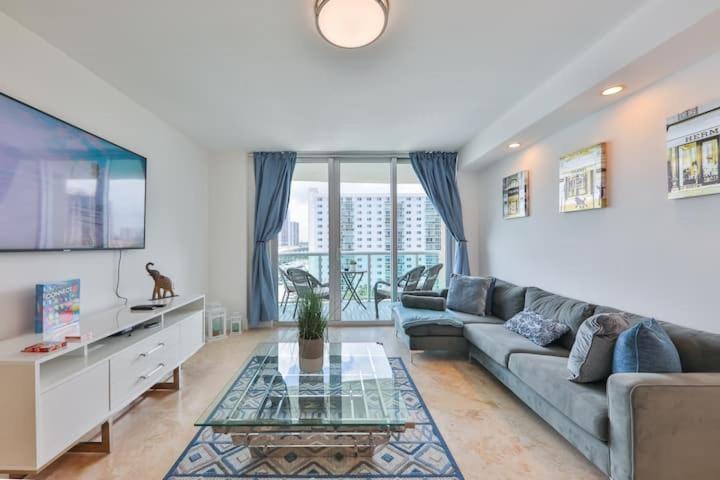 Photo of Livingroom in Sunny Isles Beach