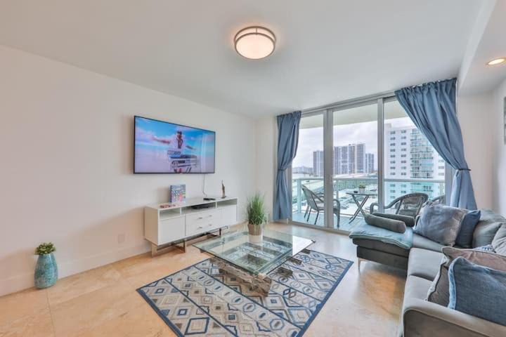 Photo of Livingroom in Sunny Isles Beach