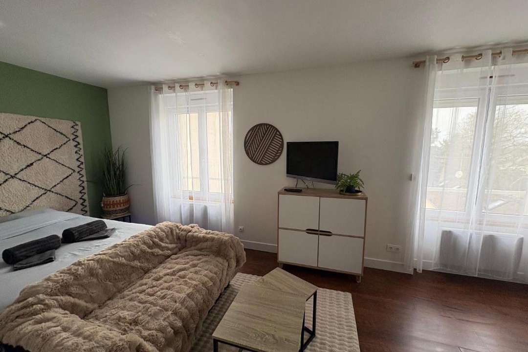 Photo of Bedroom in Montargis