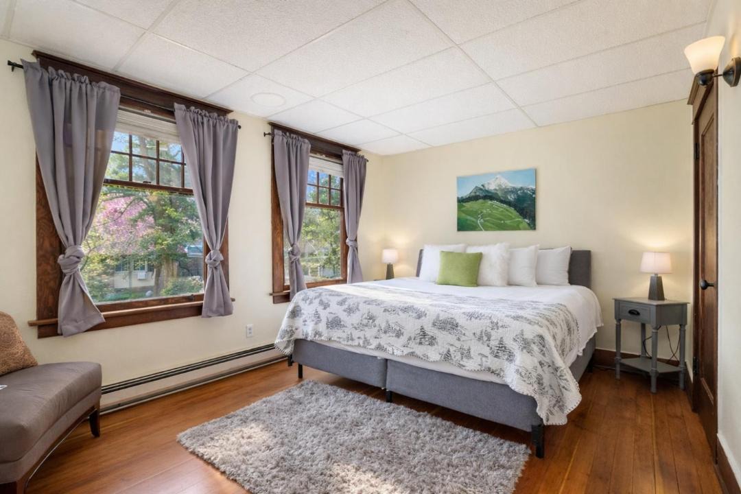 Photo of Bedroom in Leavenworth