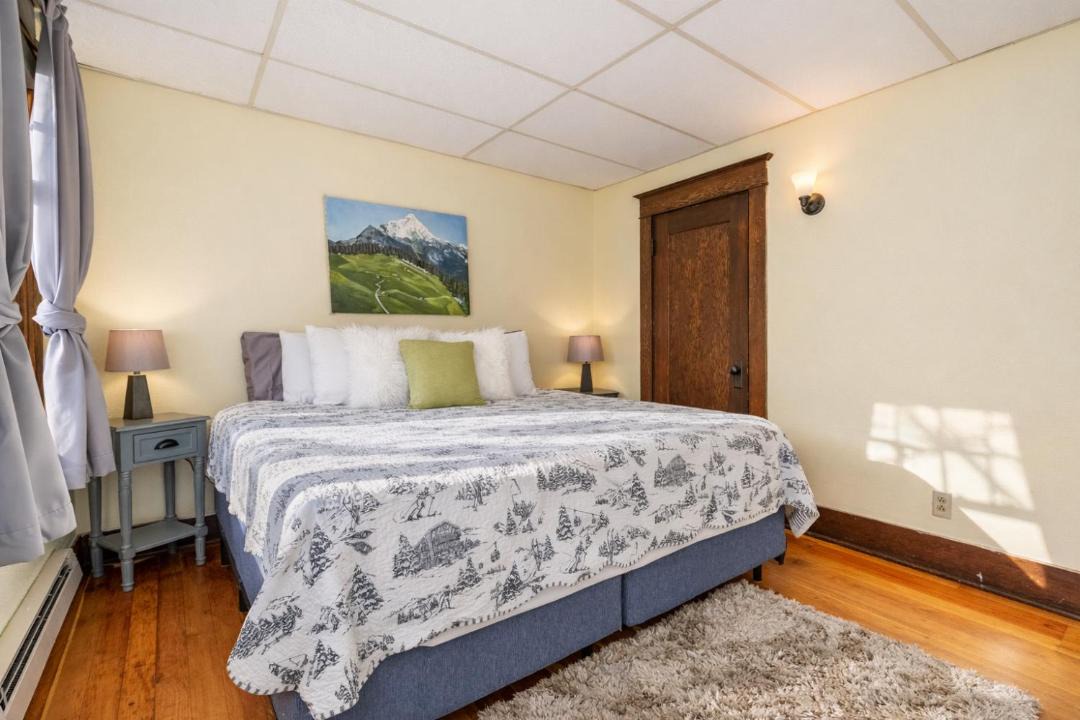 Photo of Bedroom in Leavenworth