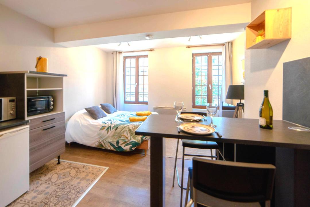 Photo of Others in Chablis