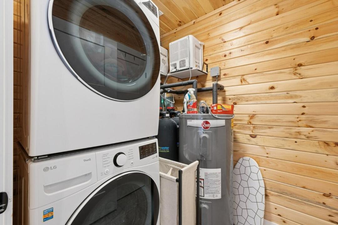 Photo of Others in Smiths Corner