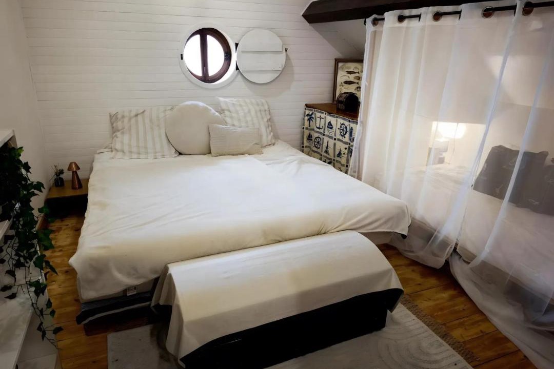 Photo of Others in Commelle