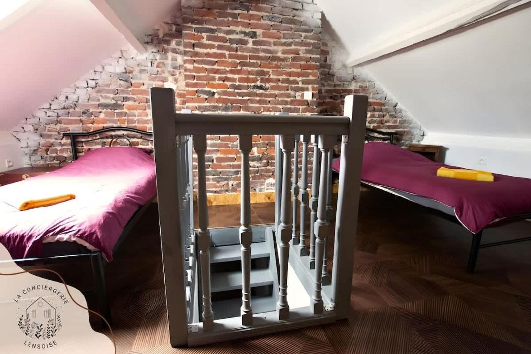 Photo of Bedroom in Lens