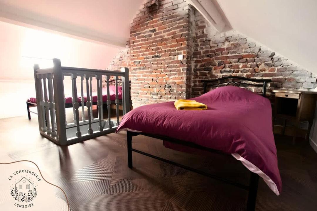 Photo of Bedroom in Lens