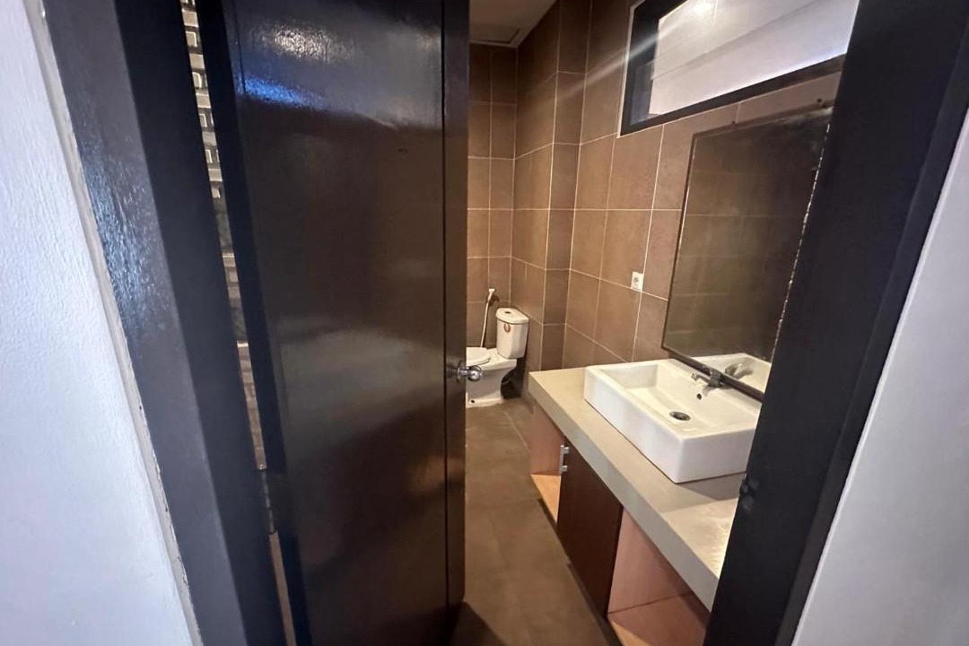 Photo of Bathroom in Padangsambian Klod