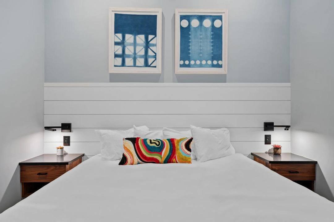 Photo of Others in Seneca