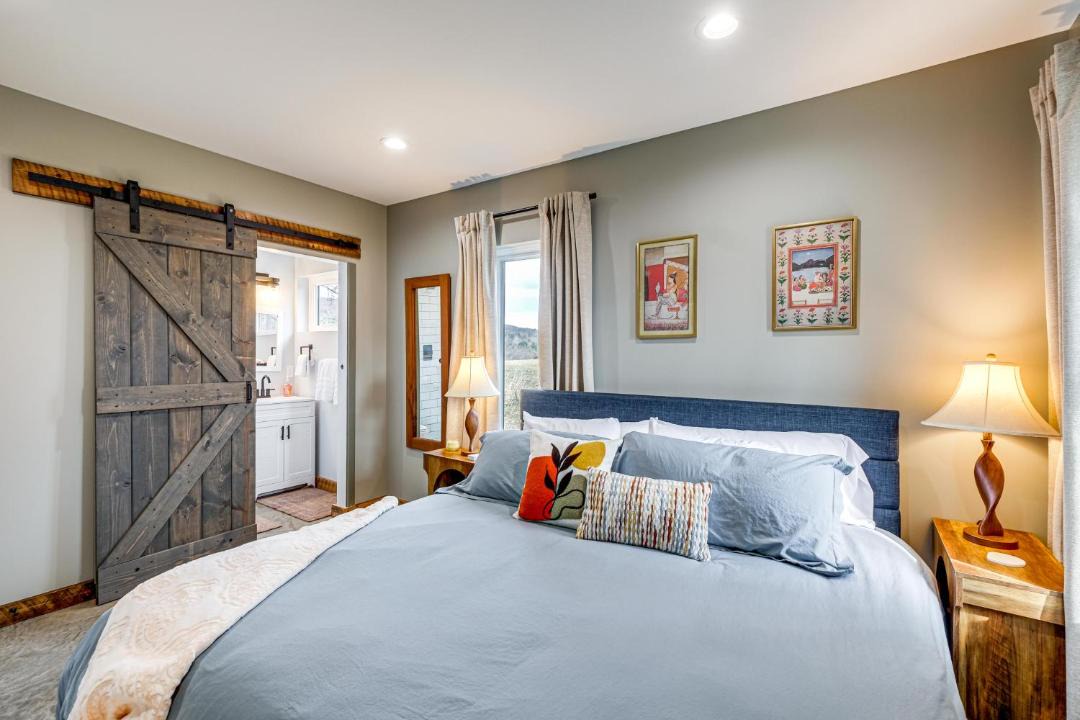Photo of Bedroom in Blacksburg