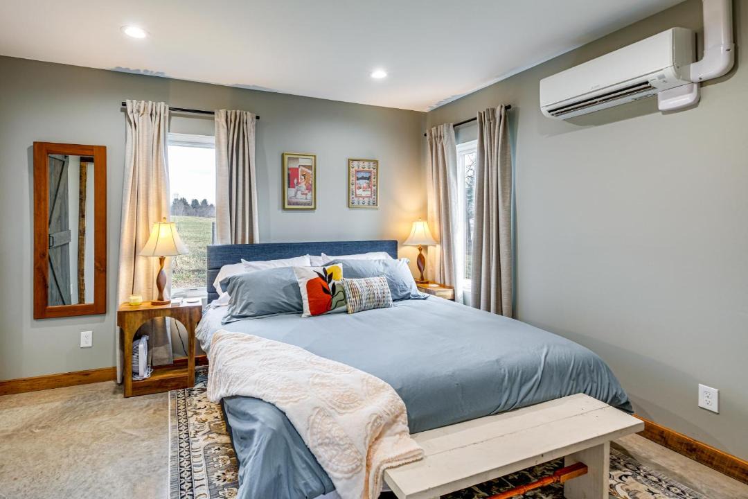 Photo of Bedroom in Blacksburg