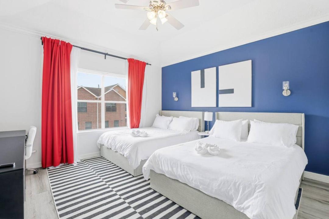 Photo of Bedroom in Greater Fondren Southwest