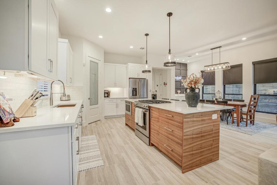 Photo of Kitchen in Mahncke Park