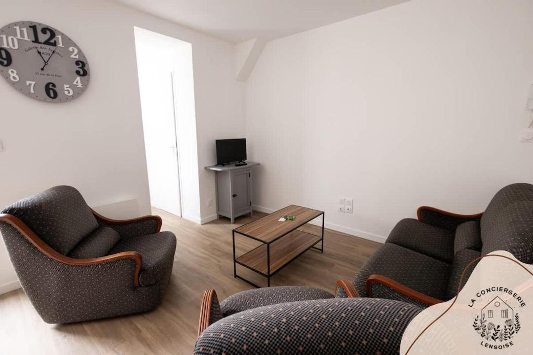 Photo of Livingroom in Lens