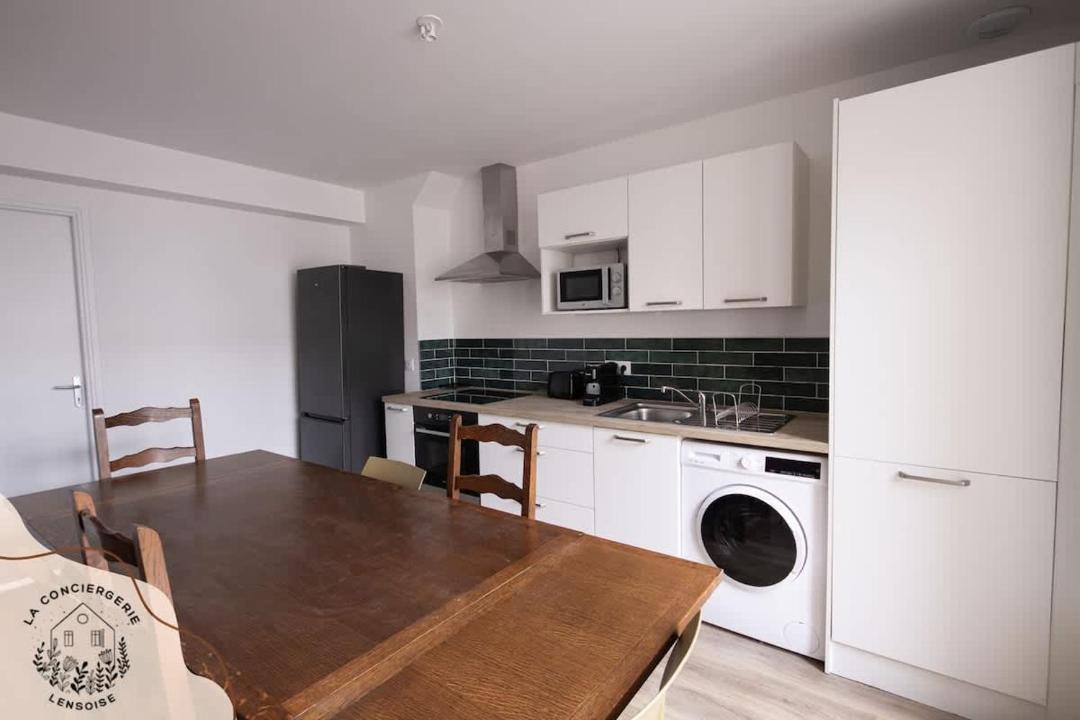 Photo of Kitchen in Lens