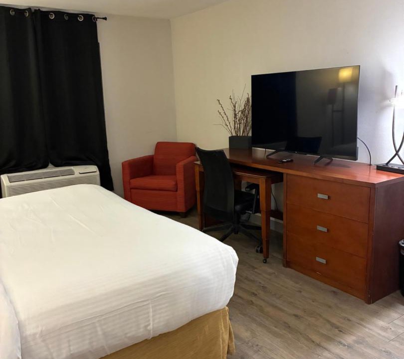 Photo of Bedroom in Orange