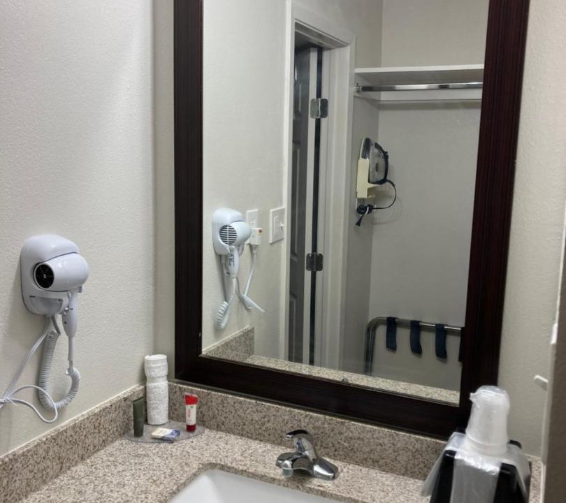Photo of Bathroom in Orange