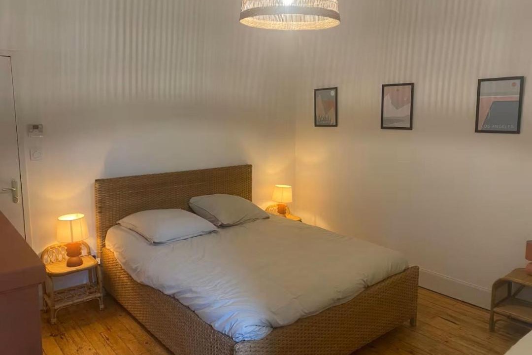 Photo of Bedroom in Barry-d'Islemade