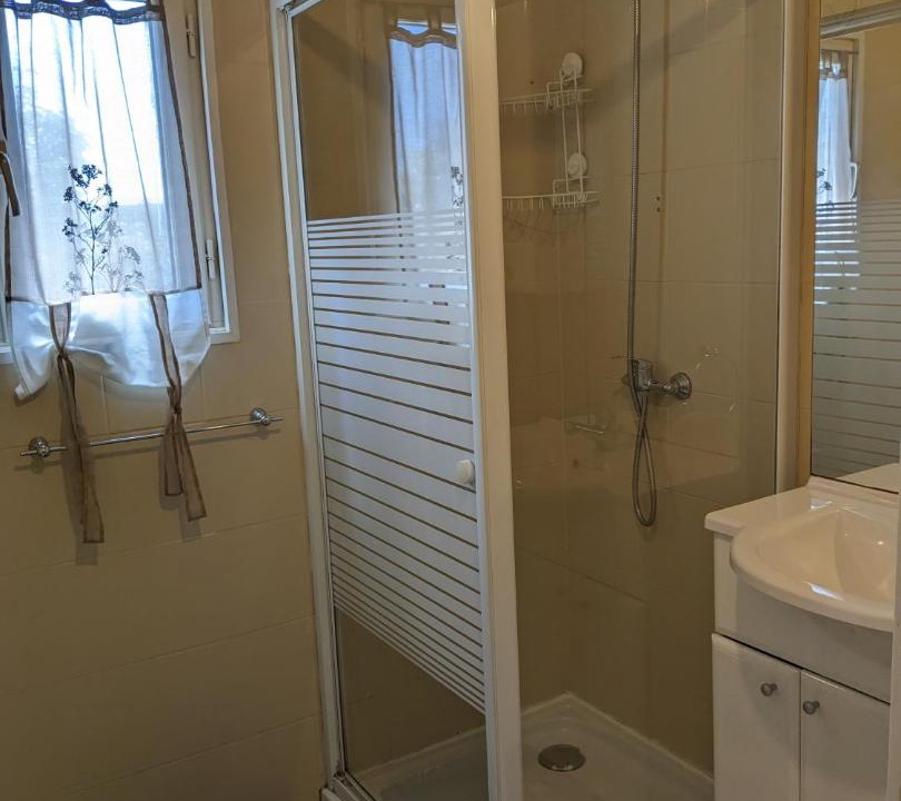 Photo of Bathroom in Moyenneville