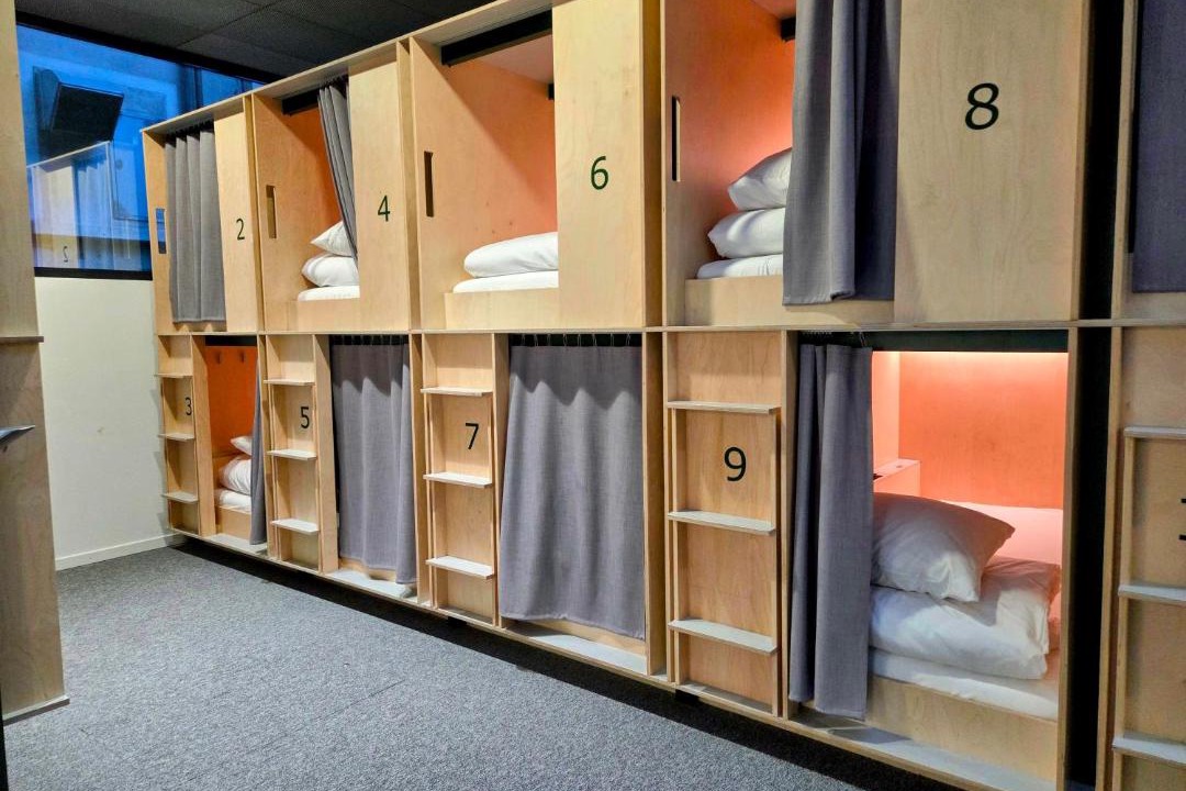 Photo of Bedroom in Paquis Navigation
