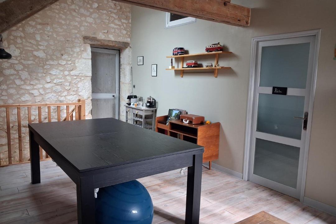 Photo of Others in Colombier