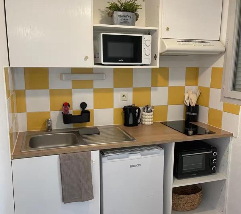 Photo of Kitchen in Saint - Martin - du - Touch