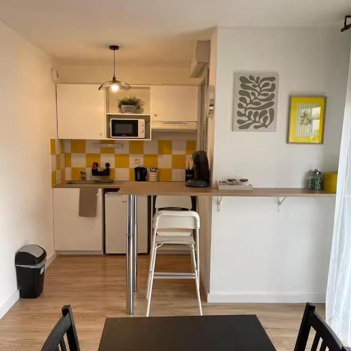 Photo of Kitchen in Saint - Martin - du - Touch