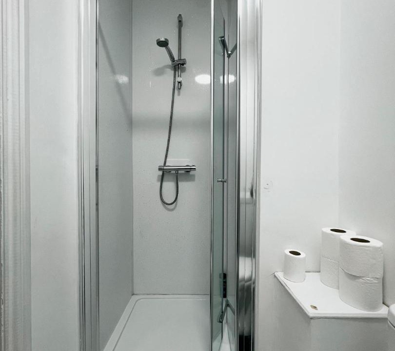 Photo of Others in Earlsfield