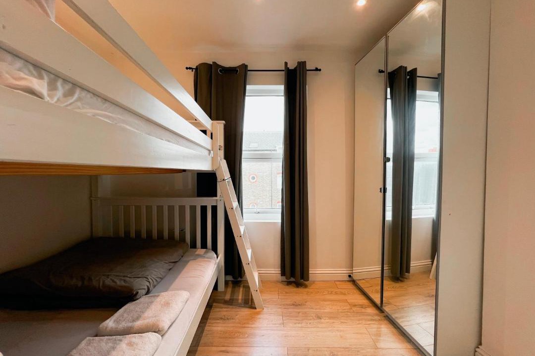 Photo of Others in Earlsfield