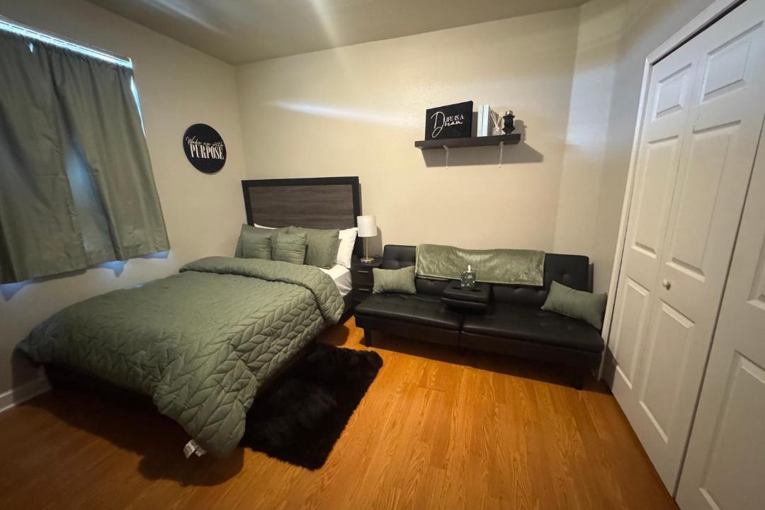 Photo of Bedroom in Miramar