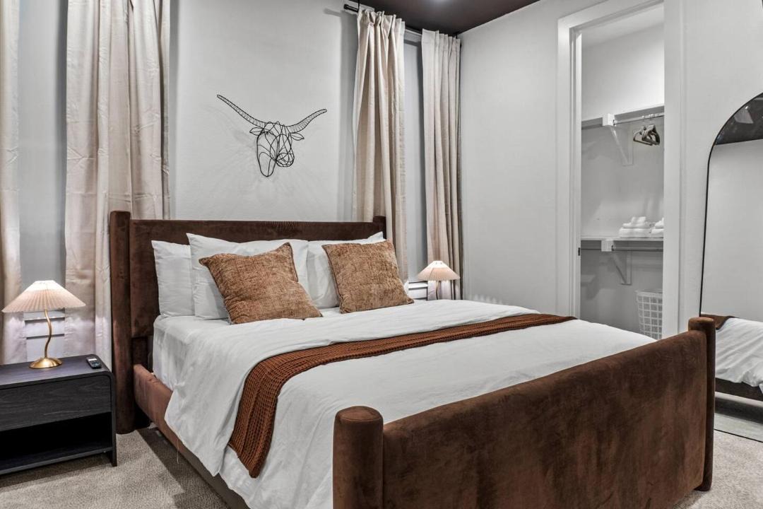 Photo of Bedroom in Kessler