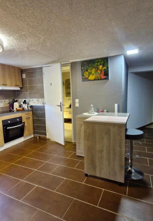 Photo of Others in Larnod