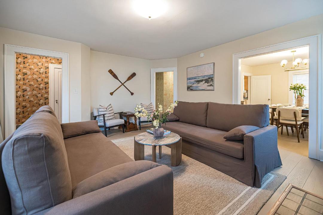 Photo of Livingroom in Erie