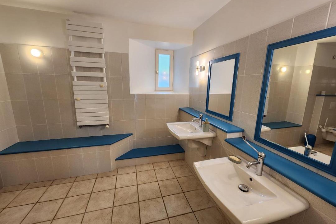 Photo of Others in Saint-Maigrin