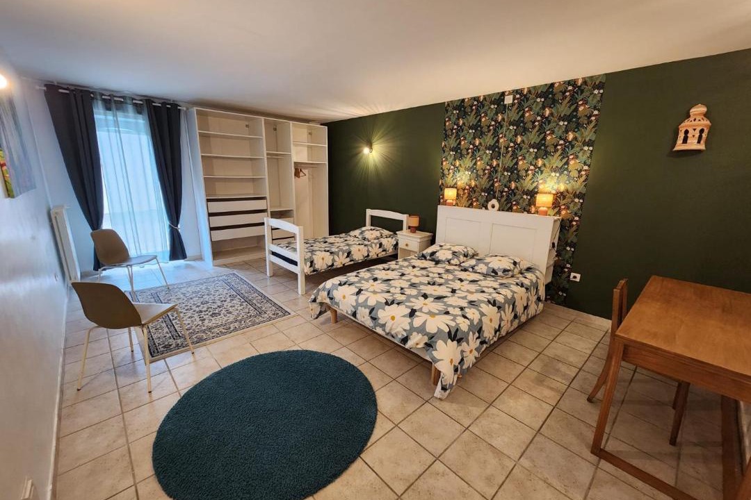 Photo of Others in Saint-Maigrin