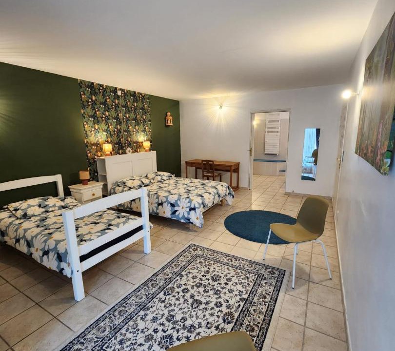 Photo of Others in Saint-Maigrin