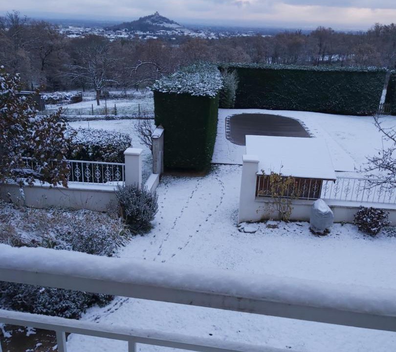 Photo of Patio Balcony in Saint-Georges-Haute-Ville