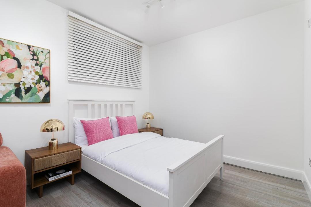 Photo of Others in Harrow Road