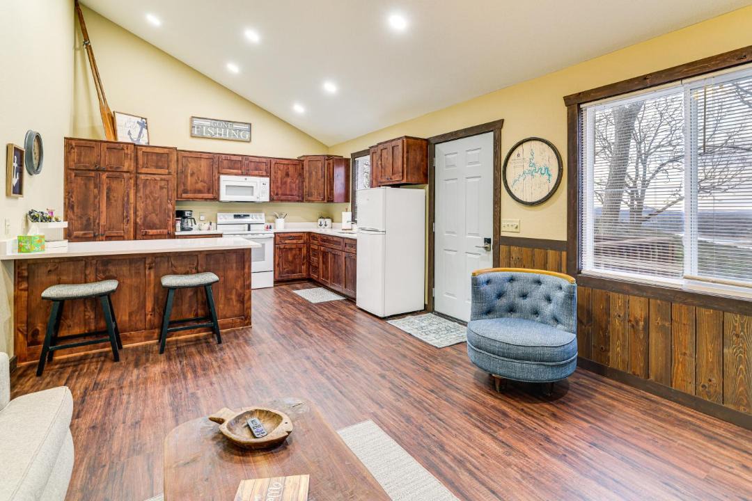 Photo of Kitchen in Shell Knob