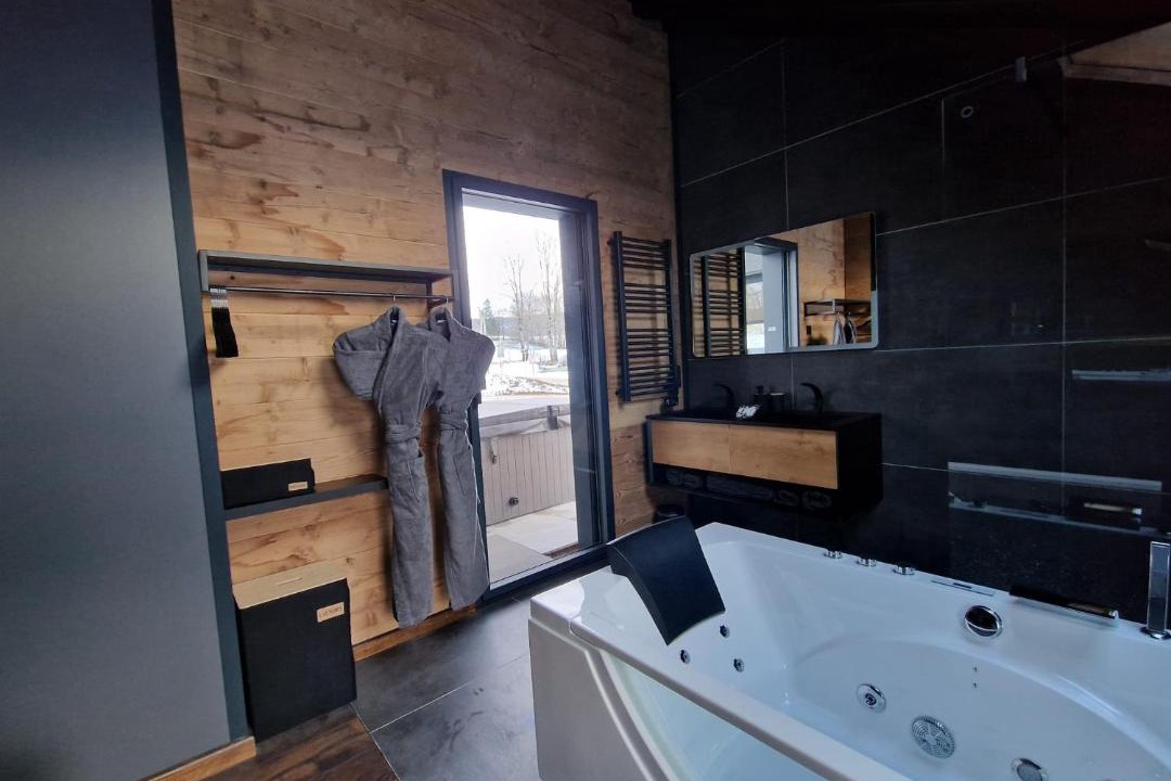 Photo of Others in Fraroz