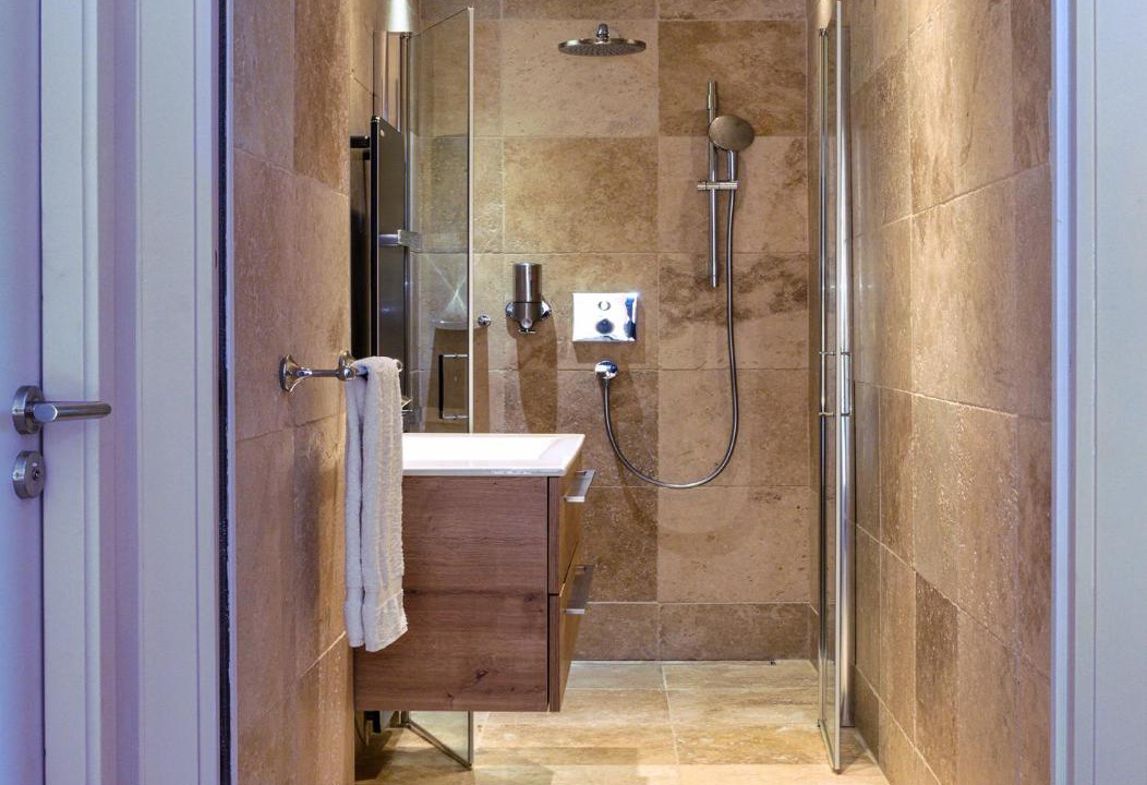Photo of Bathroom in Uchaux