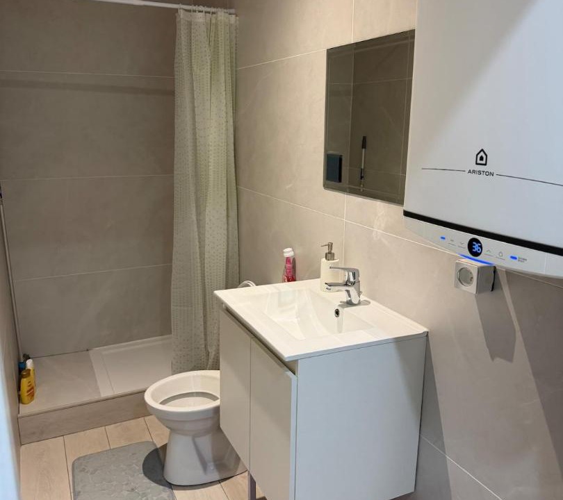 Photo of Bathroom in Oyonnax