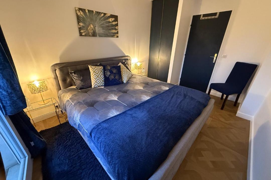 Photo of Bedroom in Sevres
