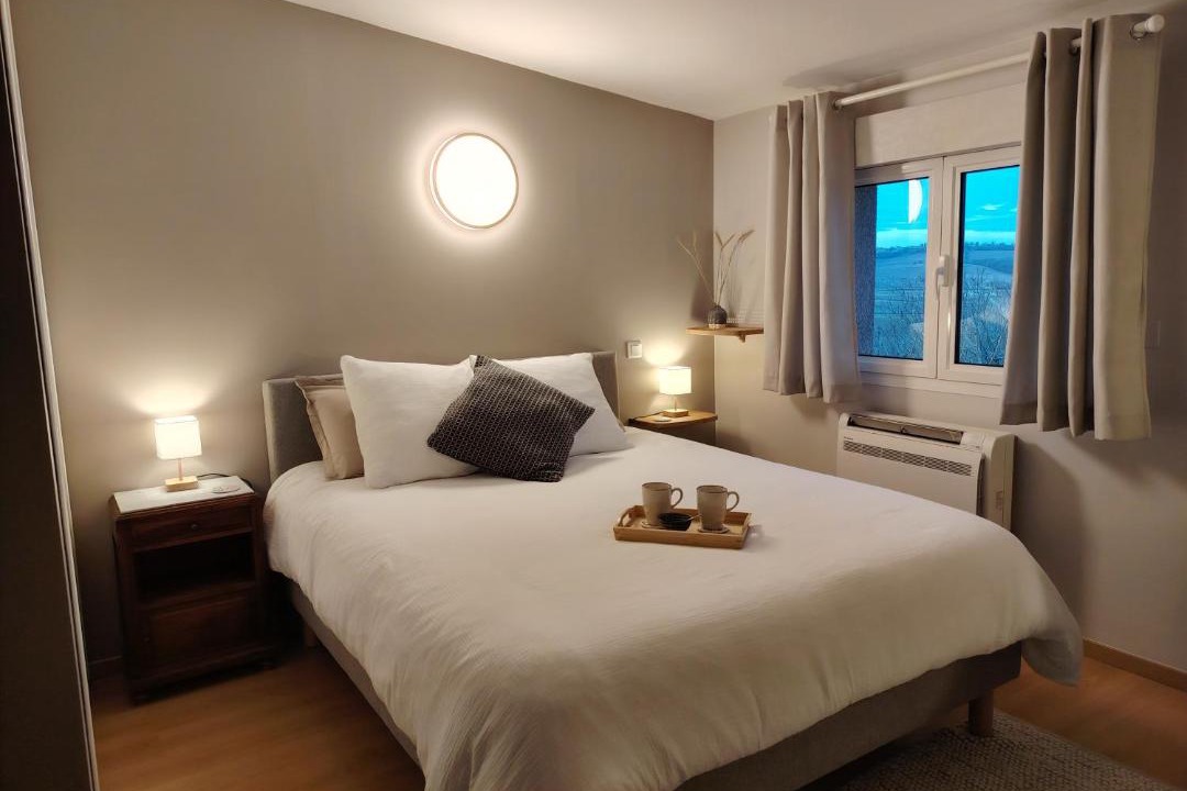 Photo of Bedroom in Donneville