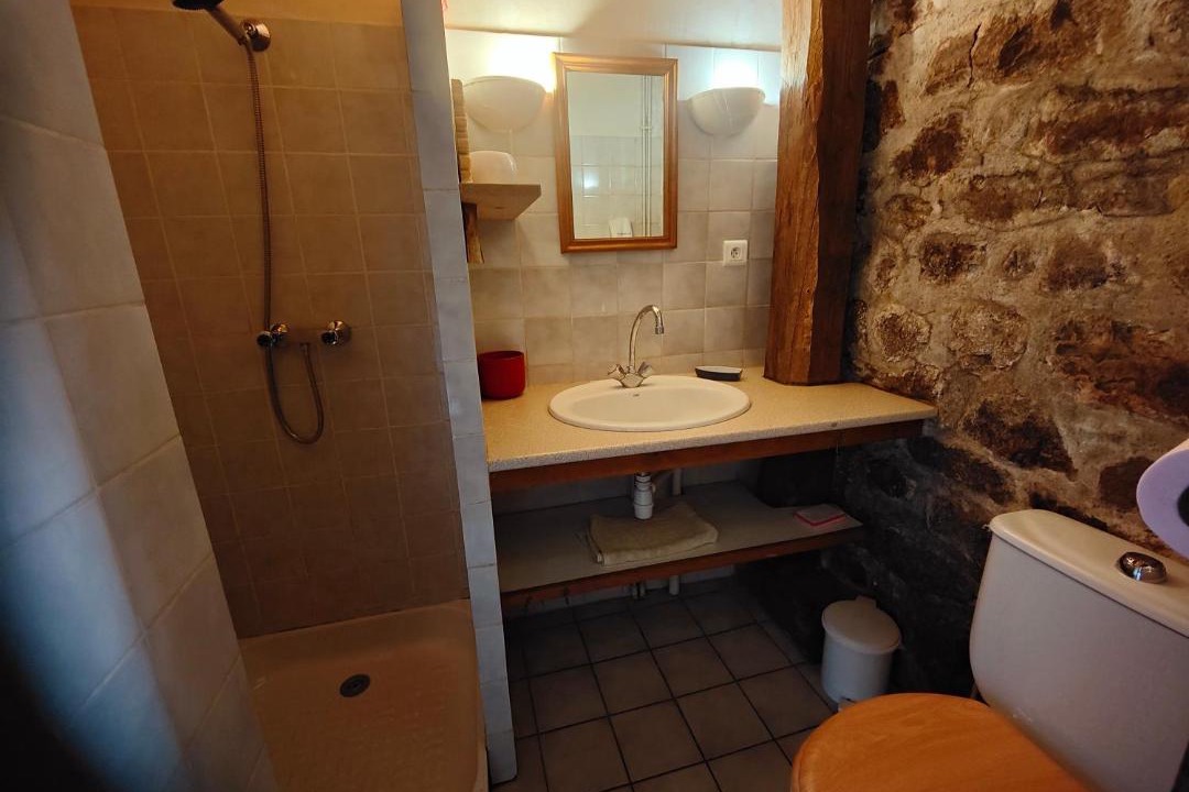 Photo of Bathroom in Prevencheres