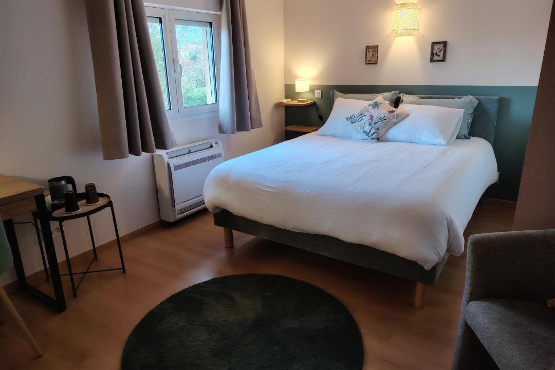 Photo of Bedroom in Donneville