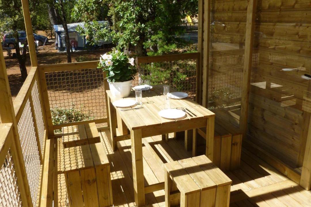 Photo of Patio Balcony in Sillans-la Cascade