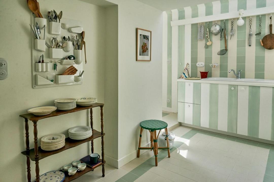 Photo of Others in Olivet