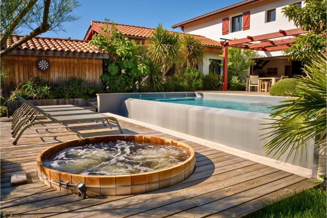 Photo of Others in Ahetze