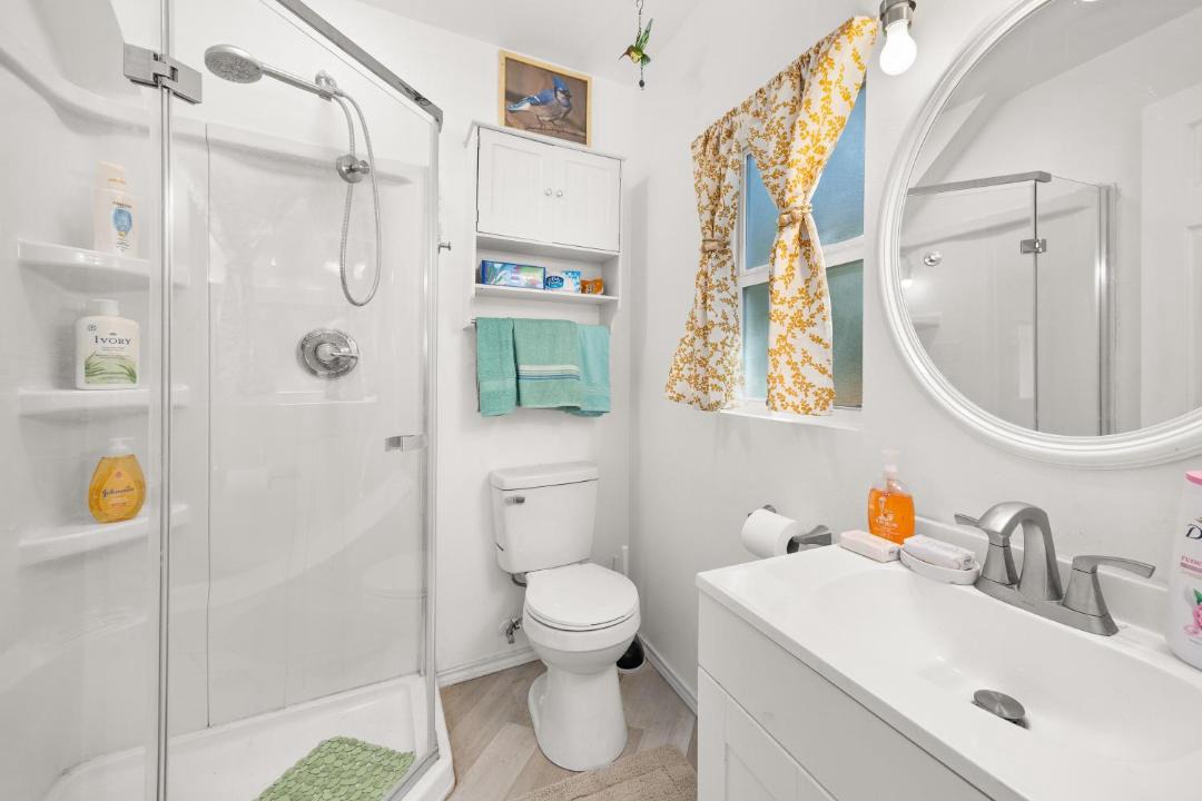 Photo of Bathroom in Lakehills