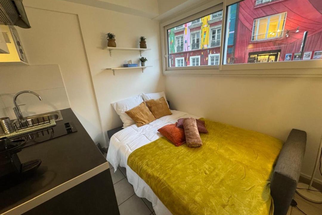Photo of Bedroom in Pere Lachaise